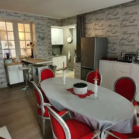 A 10 Mn A Pied De Montmartre Appartamento Parigi